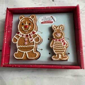 Gingerbread Winnie the Pooh Piglet Salt & Pepper Shakers Christmas Disney Viral